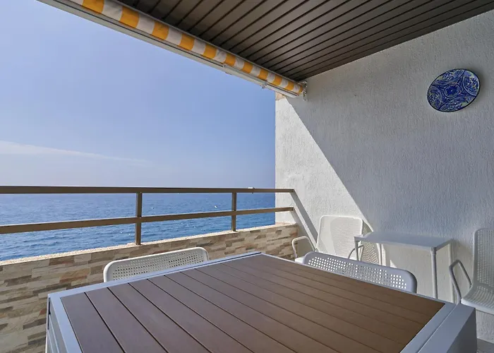Apartment El Rompeolas *
