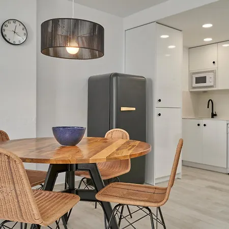 El Rompeolas Appartement *